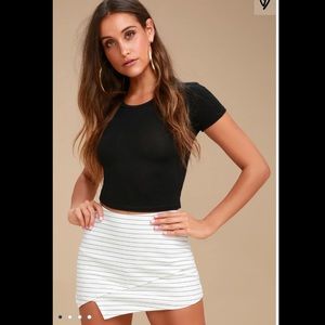 NWOT Groove Queen White Striped Skort
